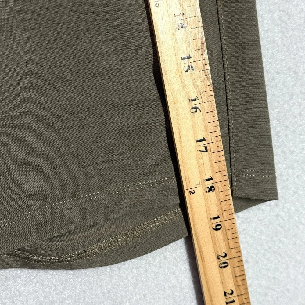 Bylt Kinetic Shorts Mens Medium Taupe Performance‎ Athletic Golf Hiking Chino